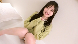 A captivating slender college student appears! Her innocence is beyond imagination from her appearance, making her gap moe! "I like being penetrated deep inside...////" A follow-up piston attack in her embarrassed state! Fight! One sho
