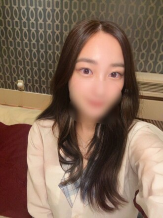 Phim She's so beautiful she gets scouted on the streets! Her first and last creampie, cum swallow... We guarantee her cuteness!!!