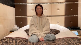 Phim [Full face revealed] A beautiful 28-year-old nurse. Her hips bounce up and down during the endless foreplay, and when she cums, her milky pussy juice drips down to her balls as she thrusts her cock into him.