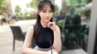 "Nice face! Nice figure! Come on in, pretty girl! A fair-skinned Japanese girl drowns in a sea of pleasure! Her whole body becomes an erogenous zone, and she reaches climax over and over again with intense thrusts! She retaliates in cowgirl