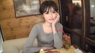 I want you to teach me all kinds of naughty things ♪ Contrary to her boyish appearance, she is a shy girl who is unexpectedly lewd and shy! She is a tall, slender beauty with beautiful legs and a perfect body. A talented erotic talent with a gap