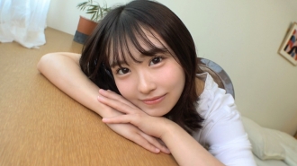 [Beautiful girl x smiling x shyness = the strongest] An innocent minimal beautiful girl JD has sex with someone other than her boyfriend for the first time! Is smiling a sign of embarrassment? When I put my dick in her, she starts letting out lo